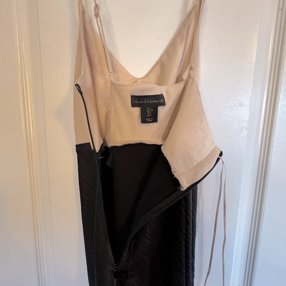 House of Harlow 1960 Elegant Black and Cream Dress - Size Large - Picture 4 of 9